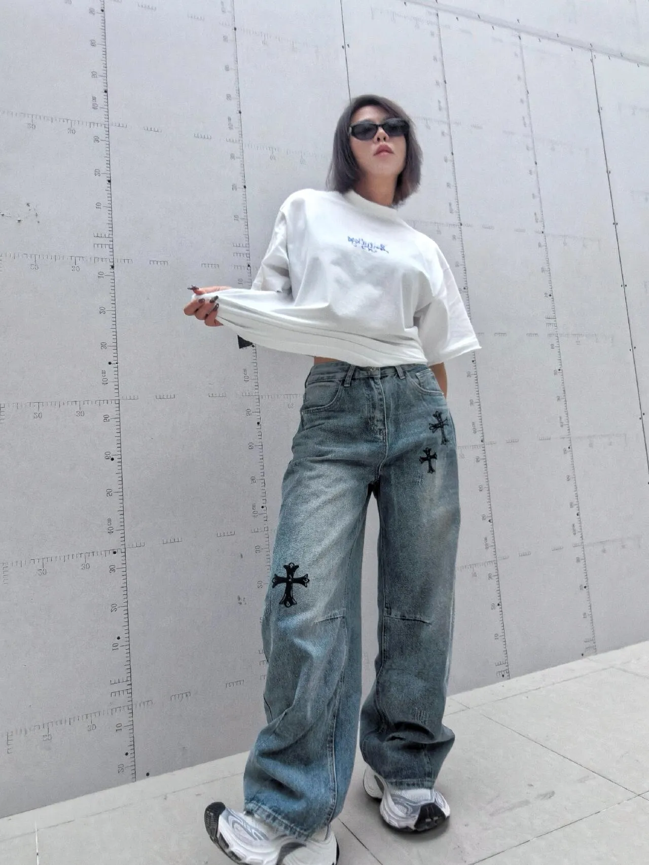 BALENCIAGA BLCG SKETCHY T